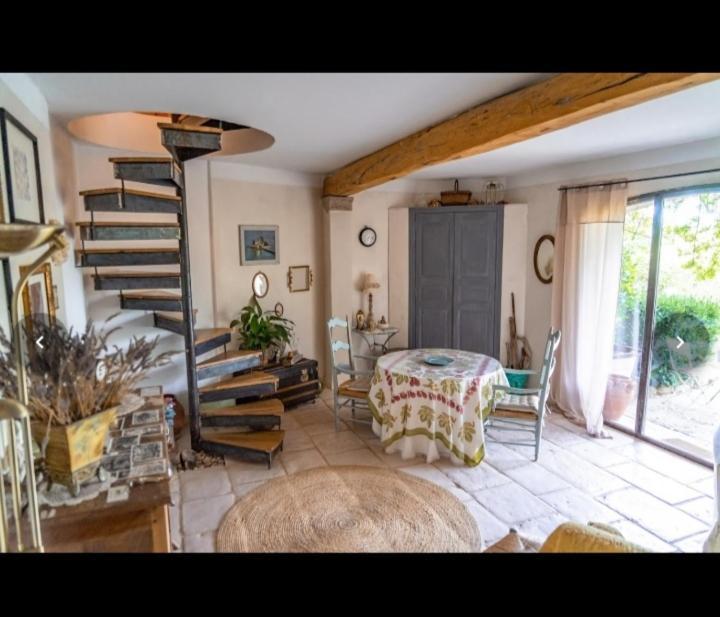 Le Petit Fabre Hotel Монтаняк Екстериор снимка